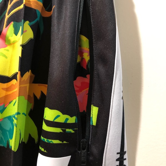 Nike Sportswear Floral Print Pants, AR1613-389, XL - Picture 9 of 16